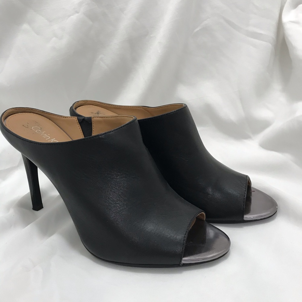 Shoes - Picture 2 of 2